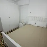 Lovely One-bedroom Flat In *