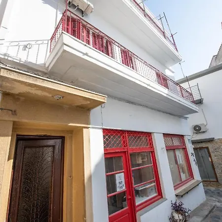 Lovely One-bedroom Flat In Appartamento *