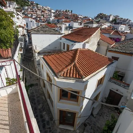 Lovely One-bedroom Flat In Appartamento *