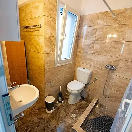 公寓 Lovely One-bedroom Flat In