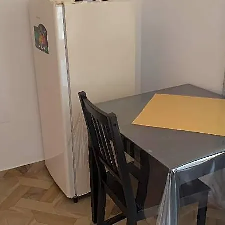 公寓 Lovely One-bedroom Flat In *