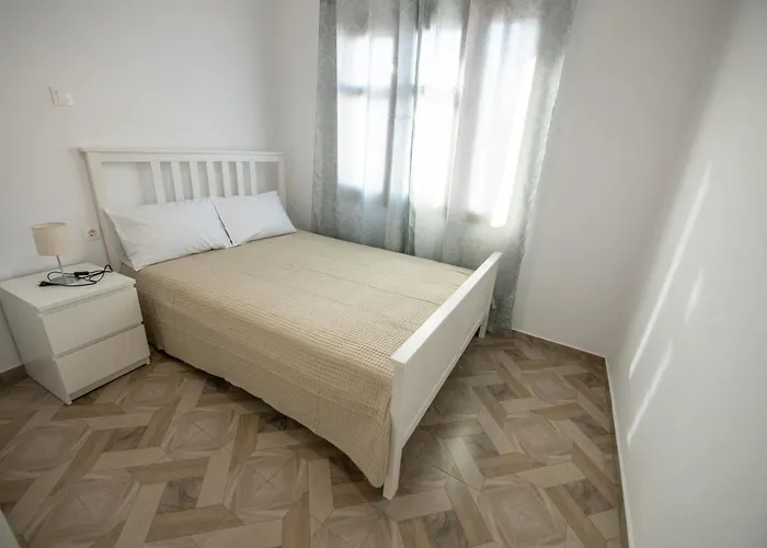 Lovely One-bedroom Flat In Apartamento Skopelos