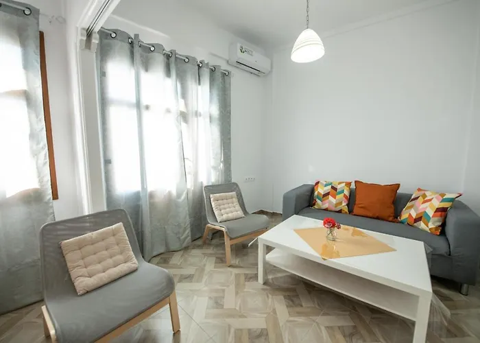 Lovely One-bedroom Flat In *