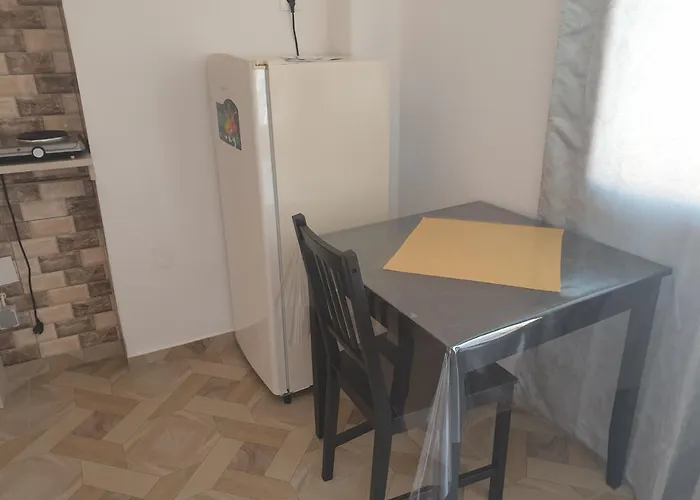 Lovely One-bedroom Flat In Apartamento